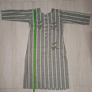 Beautiful Grey And White Kurta With Embroidery Length 43 Inches