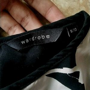 Wardrobe Brand Top S Size