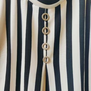 Top With Black White Vertical Lines