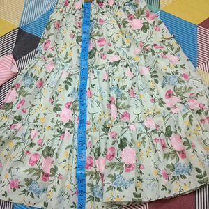 Crope Top With Long Skirt