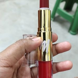 Myglamm 2in 1 Lipstick (Naughty Red)