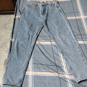 Branded Ankle Length Jean