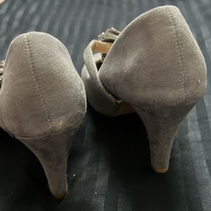 Grey Bow Heels ,