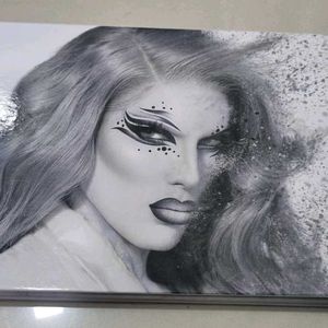 Cremated Eyeshadow Palette -Jeffree Star Cosmetics