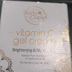 Brighting And Moisturizing Vit C Gel Cream