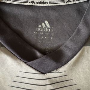 Adidas jersey tee