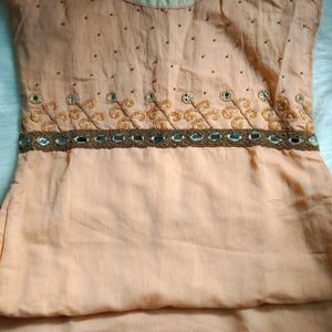 Pretty Mirror Kurti