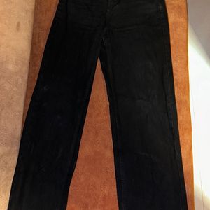 Straight Fit Black High waisted Jeans