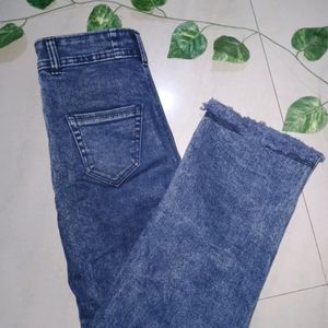 Straight Fit Jeans ✨(Offer Today)