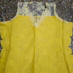 Very Beautiful Neck Designed Kurti