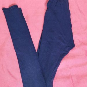 Navy blue leggings