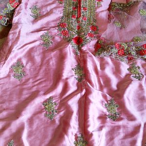 Beautiful Zari And Stone Work Kurta