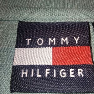 tommy t shirt