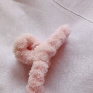 Fluffy Pink Claw Clip