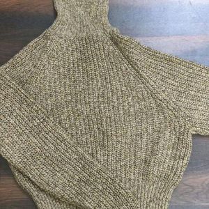 LIGHT GREEN GREY TURTLE NECK SWEATER