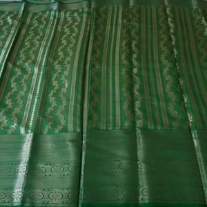 Banarasi Pure Organza Silk Saree 🌼