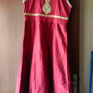 Front Slit Kurti With Beautiful Mirror Neck Work