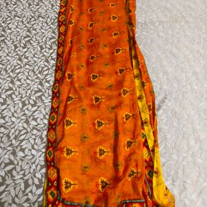 Women's Chiffon Saree