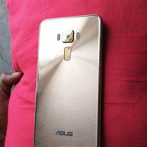 Asus Zenfone 3