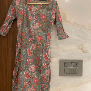 Beautiful Floral Print Cotton Kurta