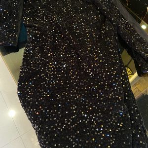 Black Sequen Dress!