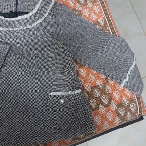 beautiful woolen top