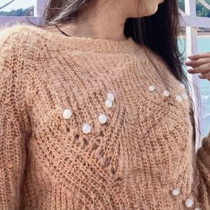 PEARL WOOLEN SWEATER