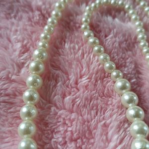 Korean Pearl Necklace