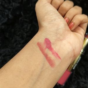 New MyGlamm Super Duo Lipstick