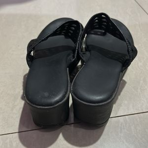 Mochi Black Wedges