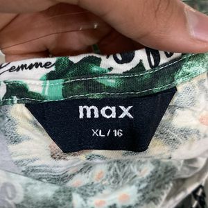 Crop Top T-shirt by MAX brand