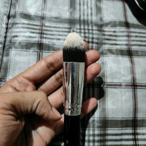 Makeup Brush 🖌️