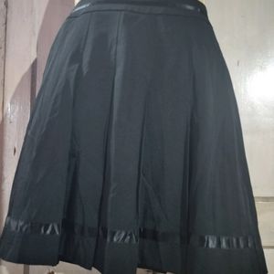 Cute Korean Style Skirt ( Black)