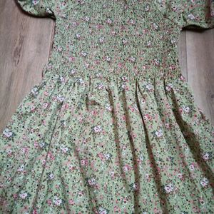 Beautiful Flower Dresses 💚