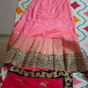 Lehenga Choli With Chunari