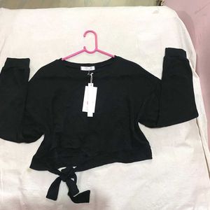 Korean Black Crop Pullover Stretchy