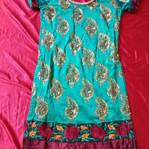 New 🥰 Design Kurti, Price Drop