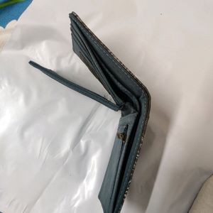 WALLET FOR DAILY USE..