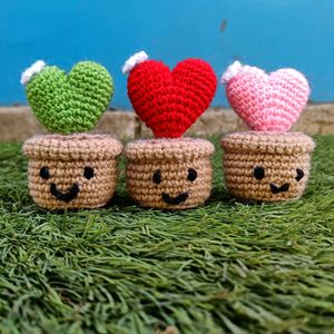 Crochet Heart Pot .