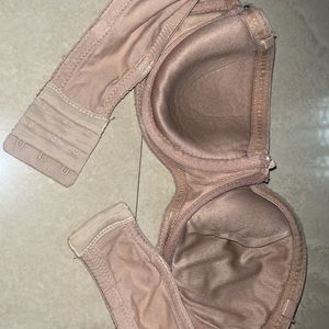 Strapless Bra (detachable)