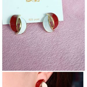 Korean Earings Ech Pair 150/-