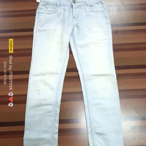 (N-17) 28 Size Slim Fit Denim Jeans