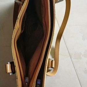 Orignal Trevi Leather Bag