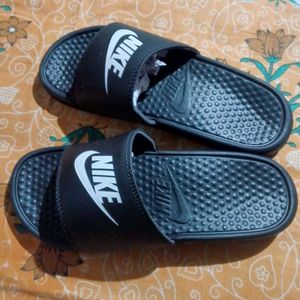 Men Black Nike Slider