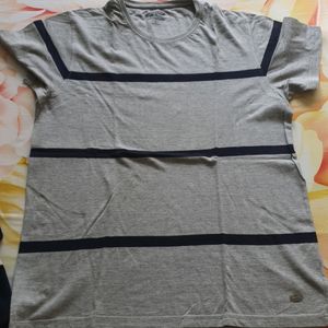 Roadster  t shirt size L