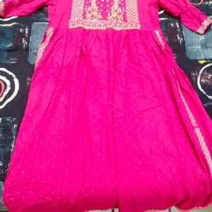 Nairacut Kurta Set