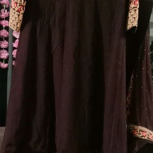 Women Ethnic Gown With Dupatta & Bottom