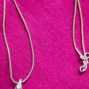 Beautiful Diamond Shape Necklace/Chain