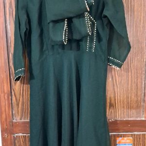 Women Green Anarkali Kurta With Duppatta