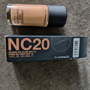 4- Original MAC New Cosmetics Combo